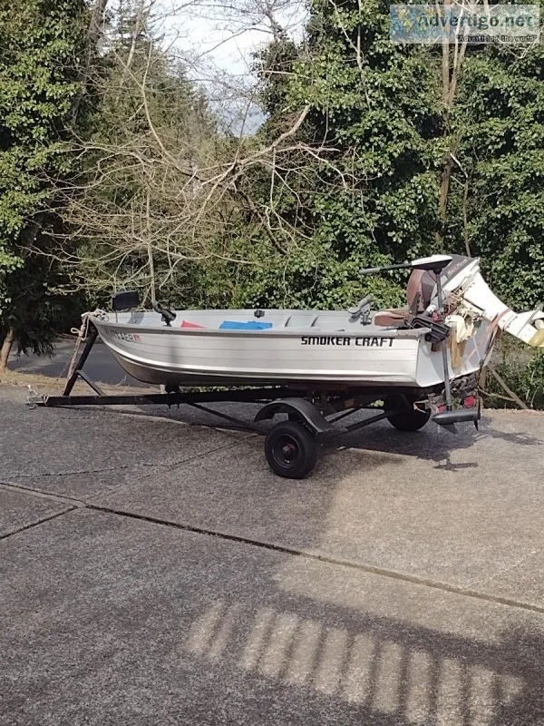 Aluminum fishing boat