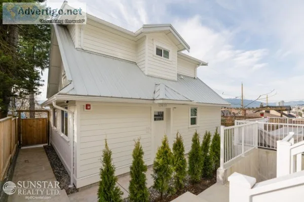 Renfrew Heights Brand New 3 Bed 2 Bath Laneway House