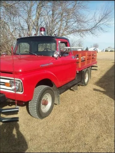 1962 Ford F-250 4x4 Stake Side Flatbed Pickup For Sale in Selz N