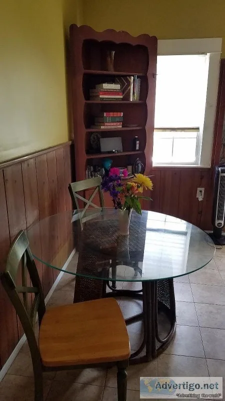 Student Housing - Room for Rent