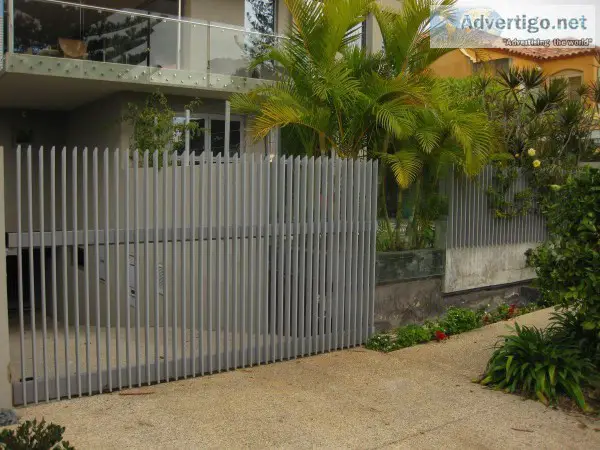 Excellent Blade Fencing Gates in Perth for Homes and businesses 