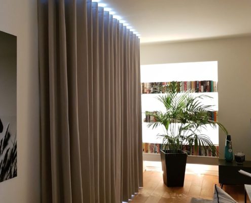 Wave curtain track - 020 8068 0408