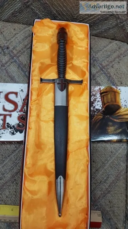 Crusader short sword