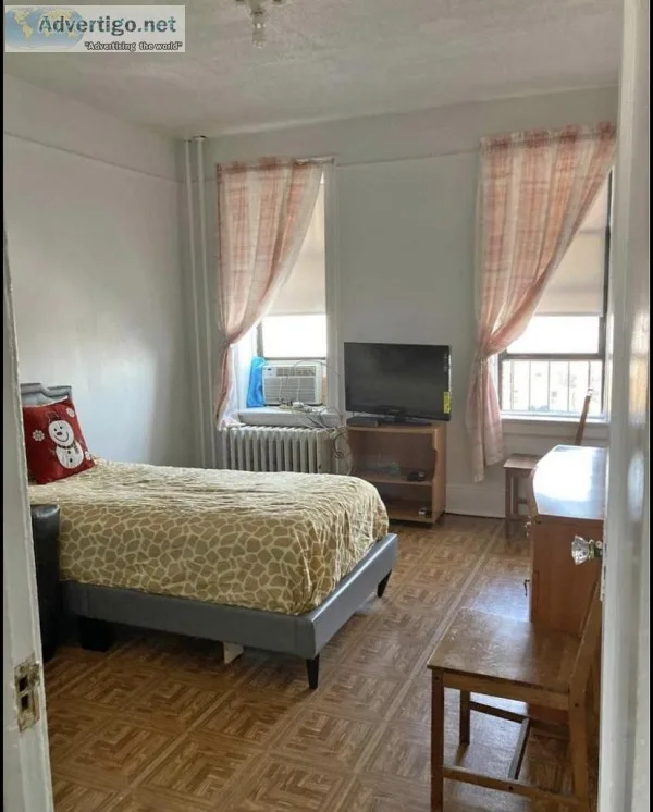Furnished room 4 rent on West 230 Street