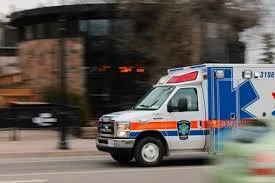 Ventilator Ambulance Service in Kutchery at Low-Fare by King
