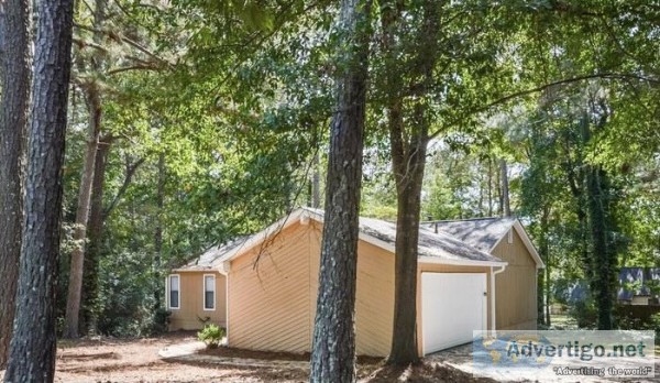 1235 Woodland Ct SE Conyers GA 30013