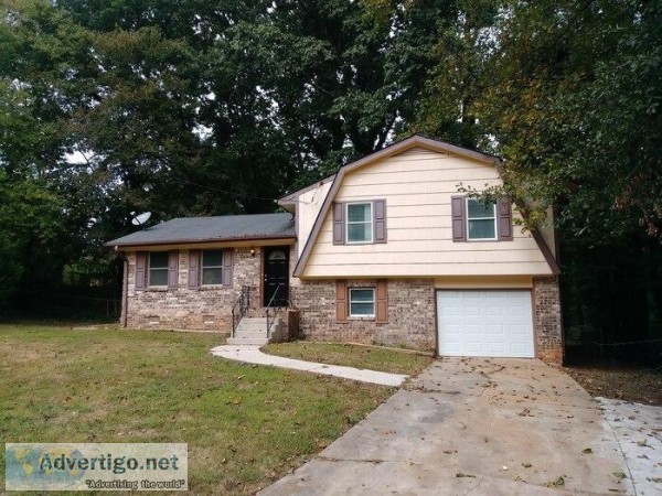 1381 High Meadow Dr Stone Mountain GA 30083