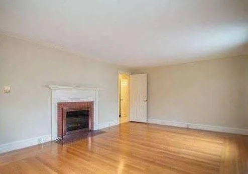 Lovely Duplex 2 bedroom 1 bathroom.