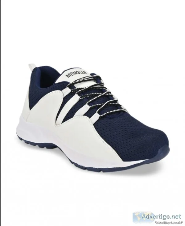 Sports shoe