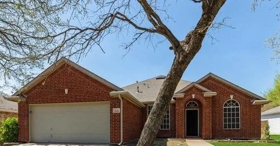 524 Deerwood Dr Burleson TX 76028