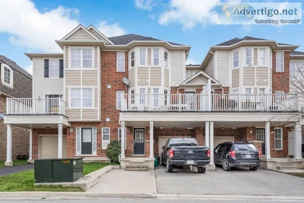 2 Bedroom Freehold Town Home for Sale in Coates Neighbourhood Mi