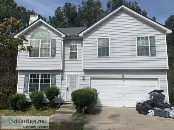 2951 Two Lake Cir Atlanta GA 30349
