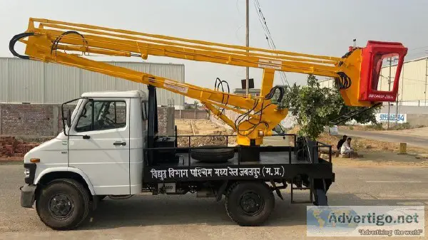 Sky Lift Fabrication with Working Height Upto 12 Mtrs Speed Klee