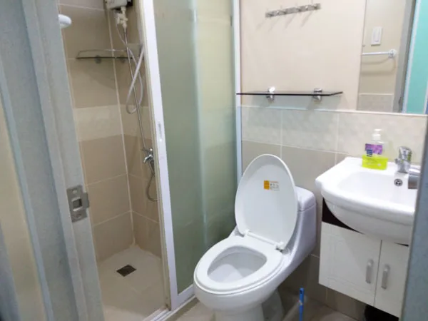 1 studio unit, lancris residences bicutan paranaque for sale