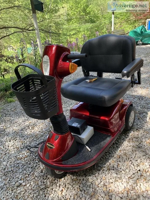 Pride Maxima 3-Wheeled Scooter 500
