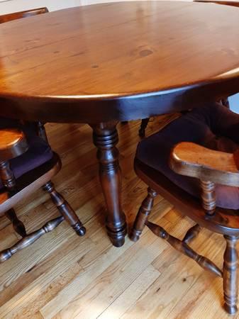 Dining Room Set with Leafs