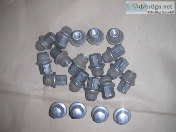 WHEEL NUTS 20 OF THEM