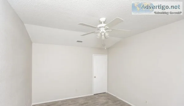 4304 Saugus Drive Grand Prairie TX 75052