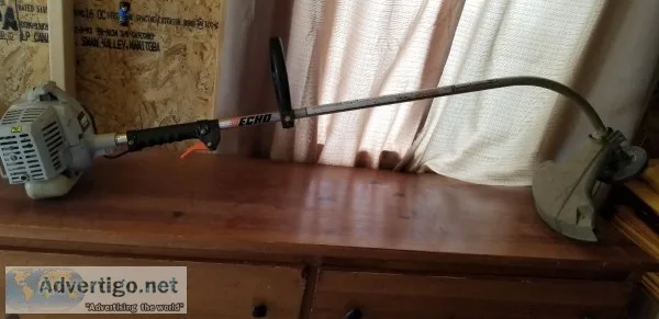 Grass trimmer gas includes manual
