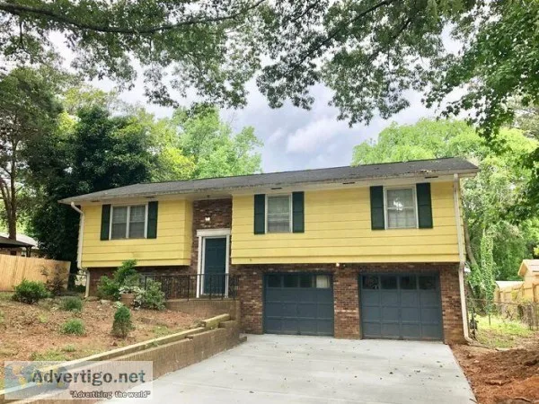 1041 Rabun Dr NW Lilburn GA 30047