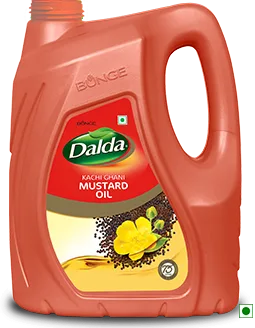Pure Kachi Ghani mustard oil in India by Dalda