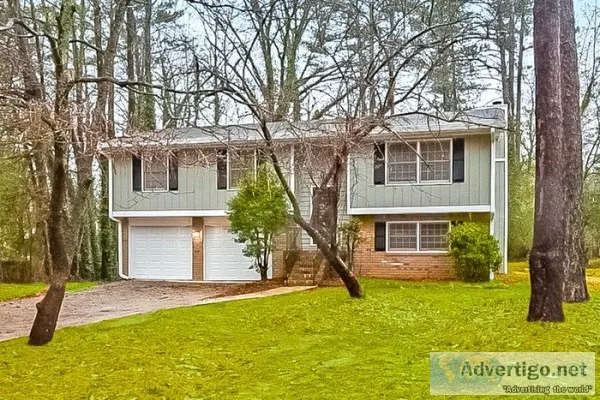 1913 Valley Woods Dr Riverdale GA 30296
