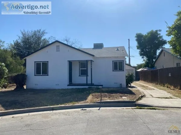 Tucked away on a cul-de-sac this home is ready for a tenant. Man
