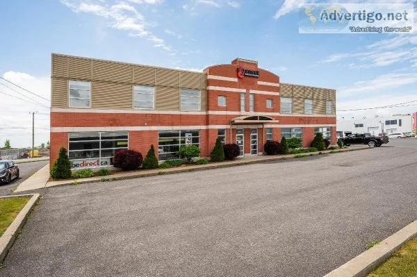 Large building ideal for investment St-Jean-sur-Richelie u