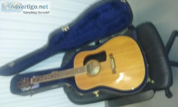 Washburn D30 - 6 String Accoustic Guitar Pkg.
