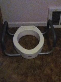 TOILET SEAT RISER 25