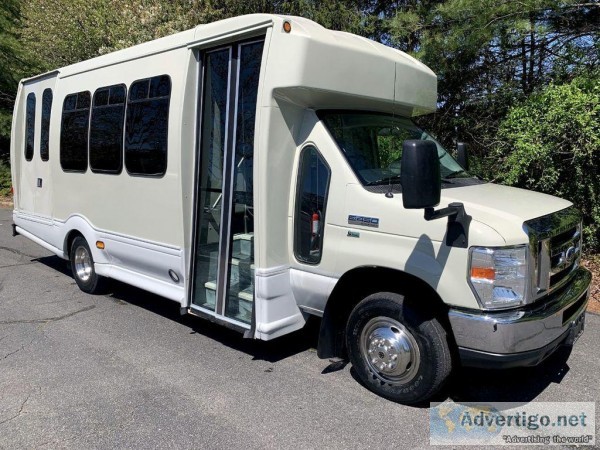 2014 Ford E450 Non-CDL Wheelchair Bus For Sale (A5102)