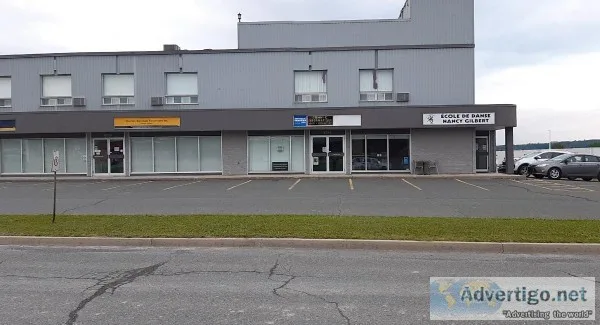 1000 sqft space ground floor facing Carrefour St-Georges