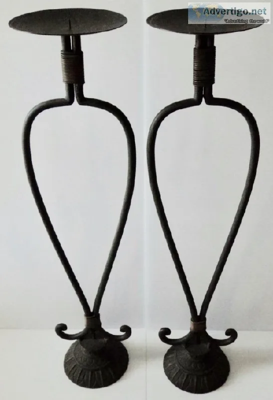 New - A Pair of HEART-Shaped Iron Candle Holders