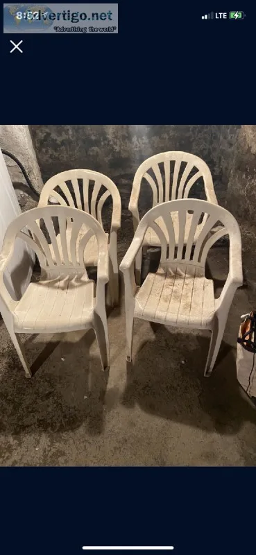 4 white chairs