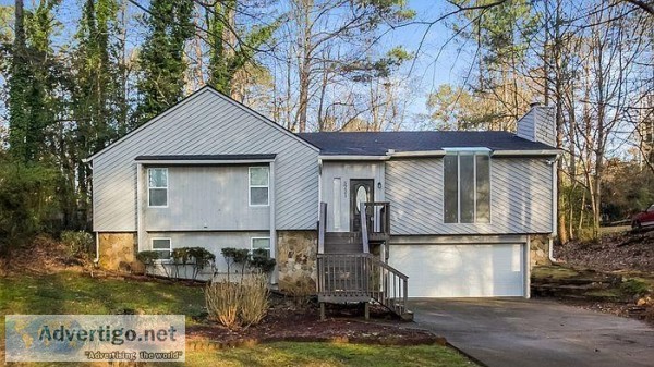 5221 Island Dr Stone Mountain GA 30087