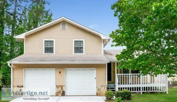564 Pennylake Ln Stone Mountain GA 30087