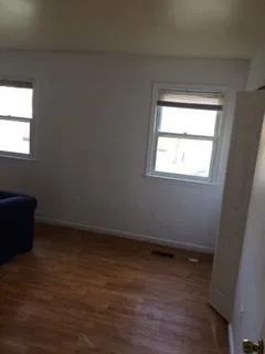 Master Bedroom with private bathroom available in Gaithersburg M