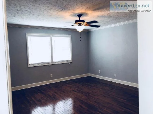 Turn key condo on ground level in heart of Murfressboro