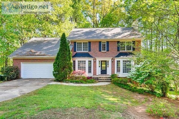 8541 Birch Hollow Dr Roswell GA 30076