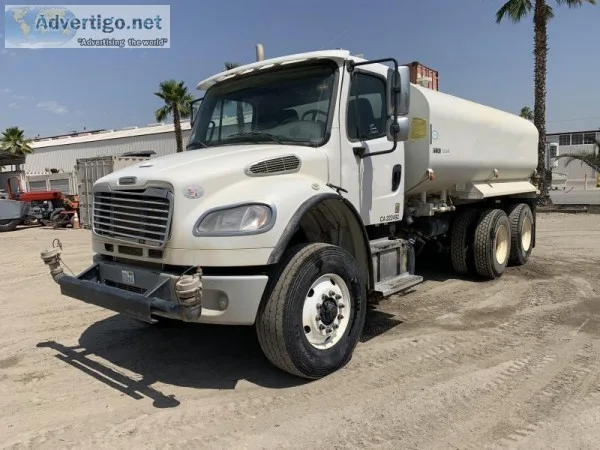 2016 FREIGHTLINER BUSINESS CLASS M2 106 4000 GALLON WATER TRUCK 
