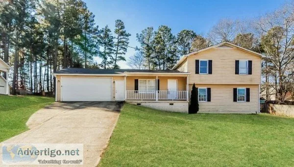 774 Marthas Dr  Lawrenceville GA 30045