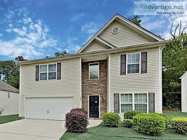 5466 Rock Lake Dr Atlanta GA 30349