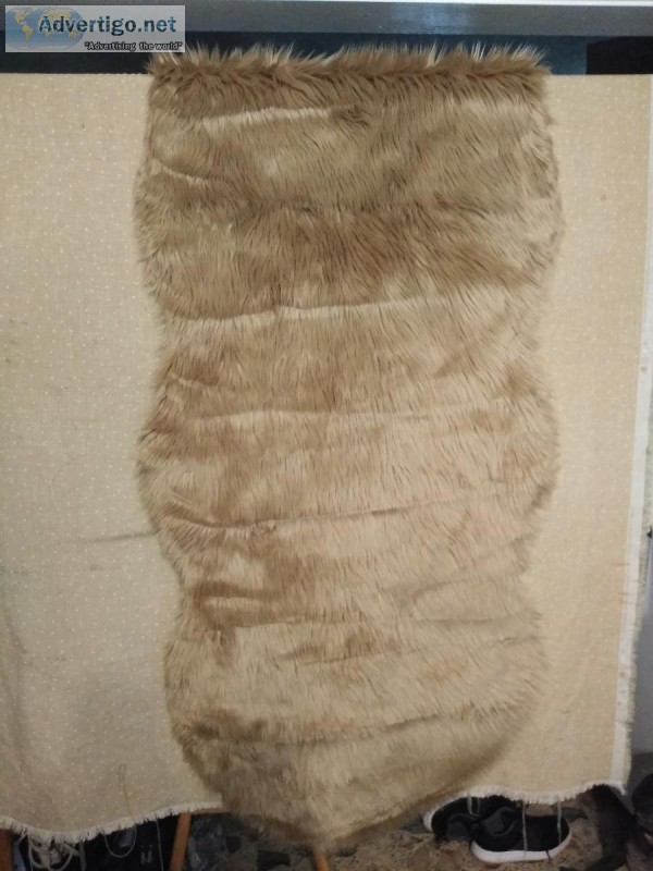 Safavieh Faux Sheep Skin Rug