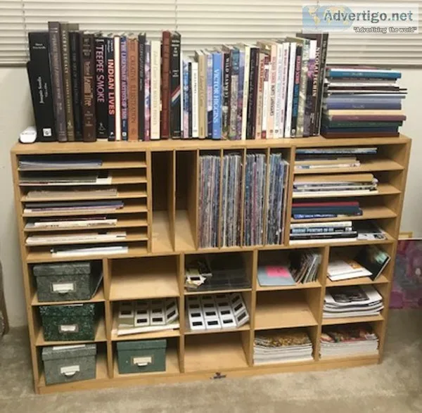 SHELVES CUBBY HOLESSLOTS