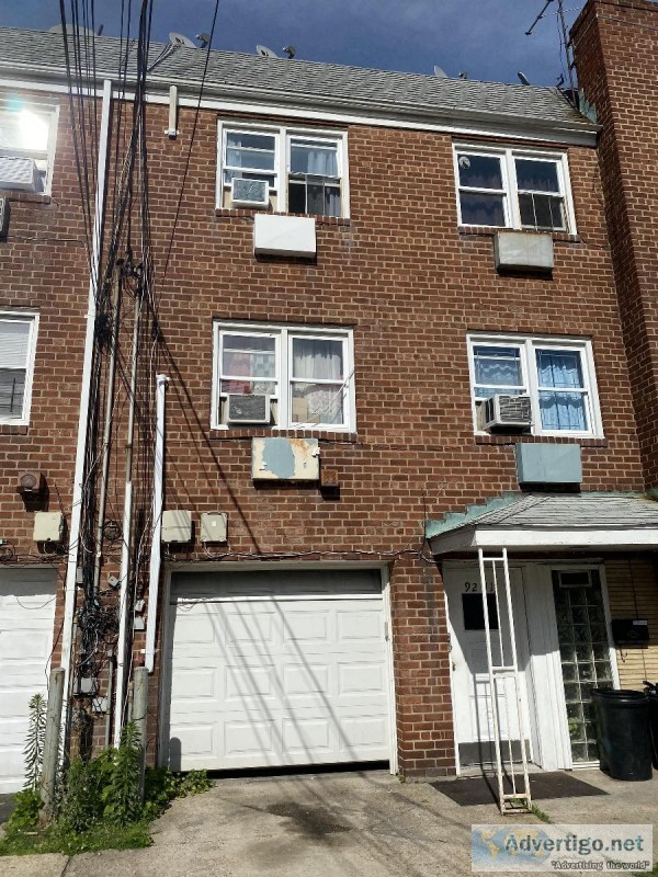 Awesome 2 fam home near Braddock Avenue