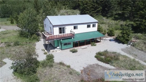 Huge Farmhouse on 40 Acres
