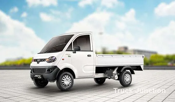 Mahindra jeeto on road price, mileage and power