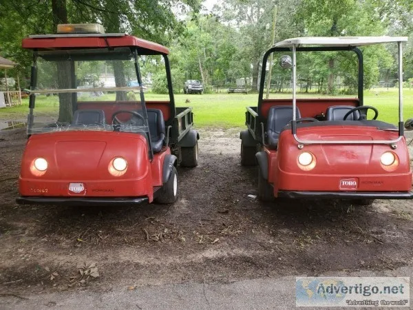 2 Toro Workmans