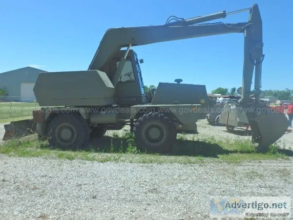 1988 Case 1085B Wheeled Excavator