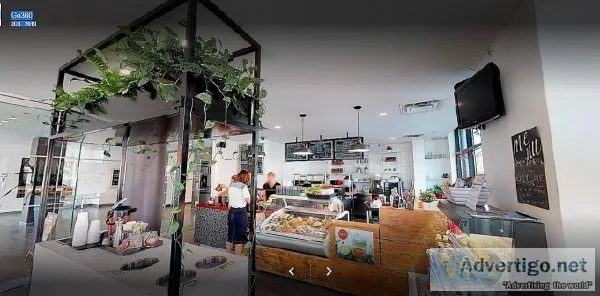 Turnkey Caf&eacute Bistro on a main avenue of Montreal